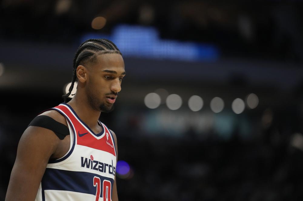 不仅是对 不仅是对